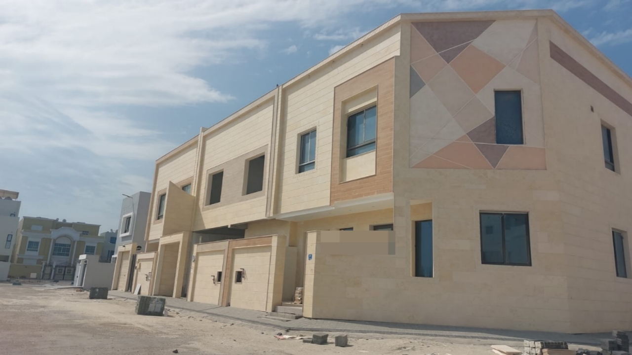  Villa For Sale In Busaiteen - 1560