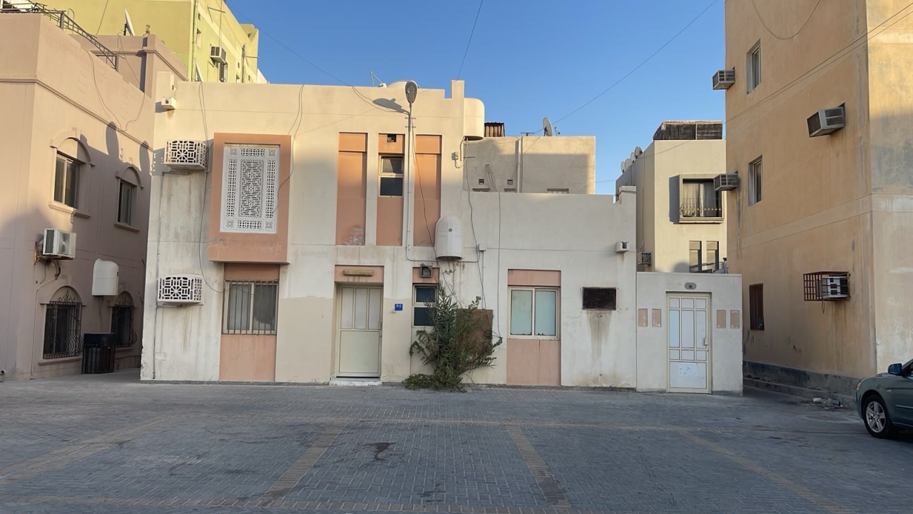 Property Villa For Sale In East Riffa  - 2260